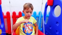 کودک ولاد نیکی - ولاد شو - ولاد نیکی به ابرقهرمانان تبدیل شده و به مادر کمک کردن