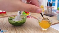 تهیه کیک یلدایی - کیک هندوانه ای شب یلدا - تزیین کیک برای شب یلدا